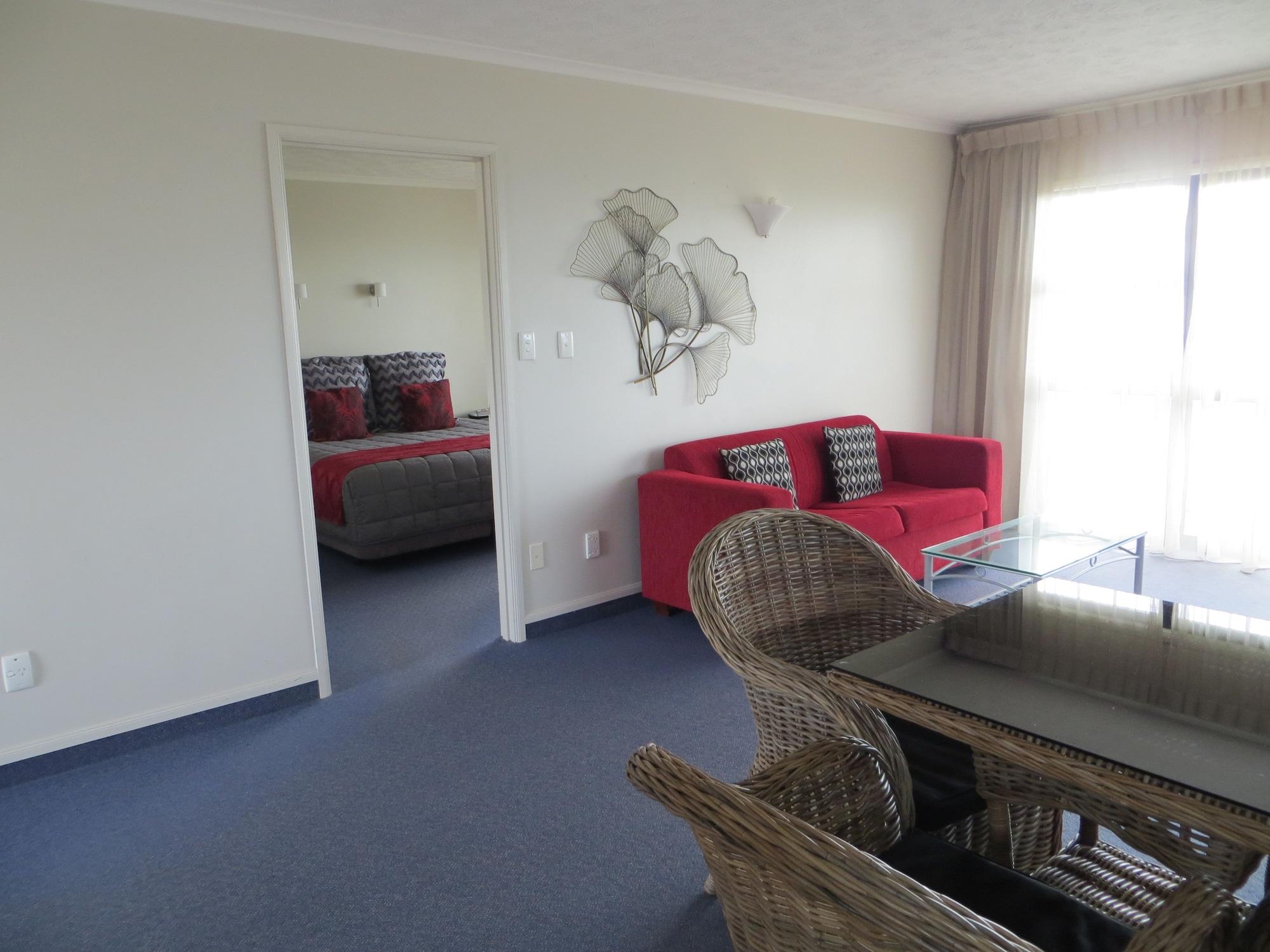 Harbour View Motel On Ahuriri Beach In Napier Nz With Sea View Suites Экстерьер фото