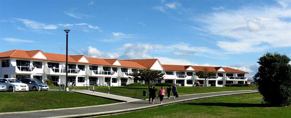 Harbour View Motel On Ahuriri Beach In Napier Nz With Sea View Suites Экстерьер фото