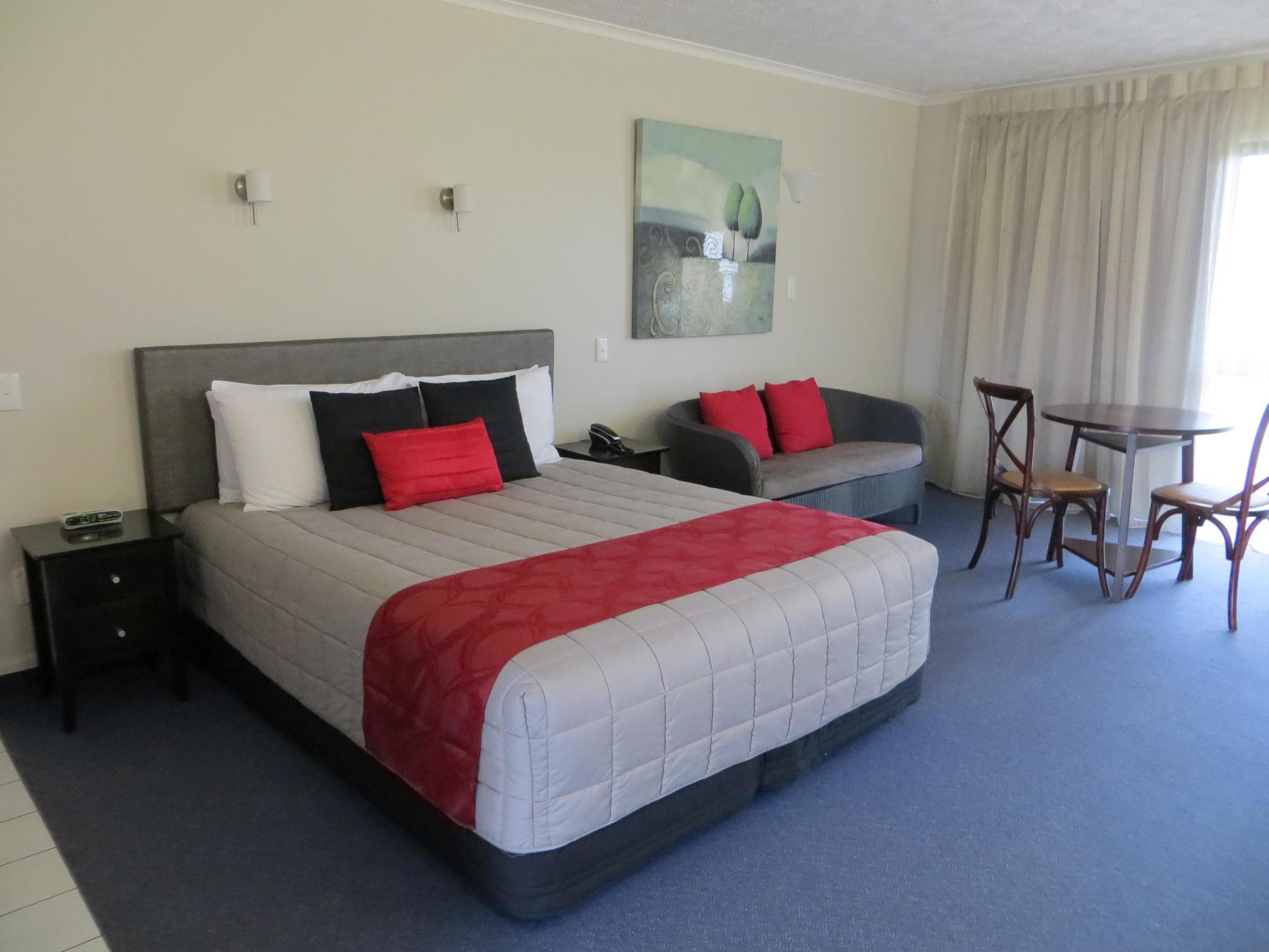Harbour View Motel On Ahuriri Beach In Napier Nz With Sea View Suites Экстерьер фото