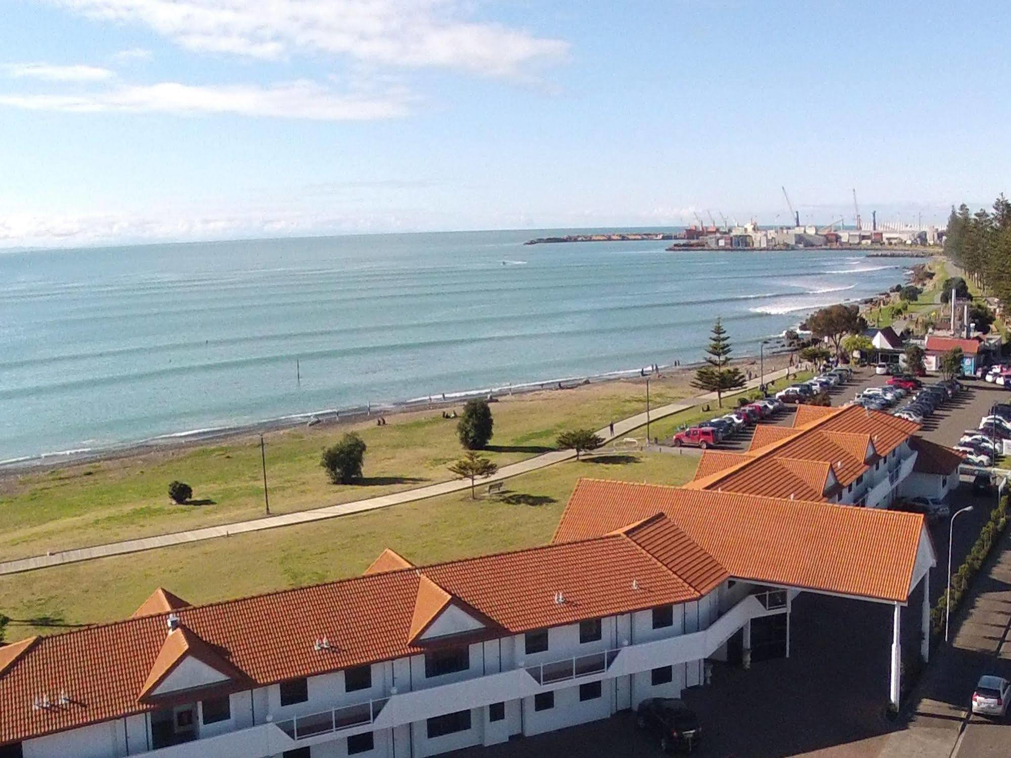 Harbour View Motel On Ahuriri Beach In Napier Nz With Sea View Suites Экстерьер фото
